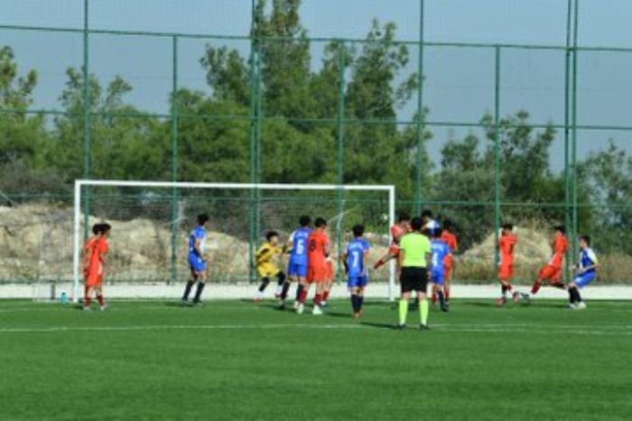 Yeniehir Belediyesi U16 gutbol takmndan byk baar