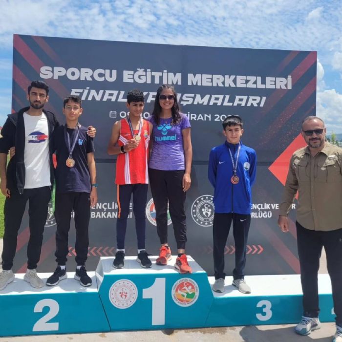 Tarsuslu Gen Sporcu Ylmaz zen, Trkiye ampiyonu Oldu