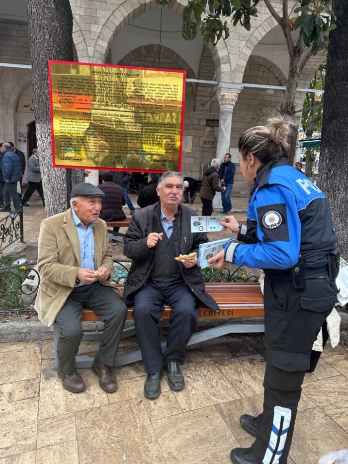 Toplum destekli polis ekipleri vatanda bilgilendirdi