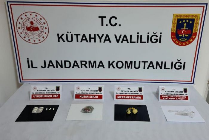 Ktahya'da jandarmadan sahur vakti uyuturucu operasyonu