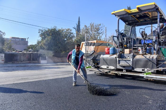 Huzurkent'te yollar yenileniyor