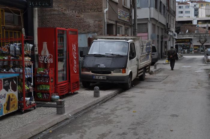 Yaya kaldrmlar aralar tarafndan igal ediliyor