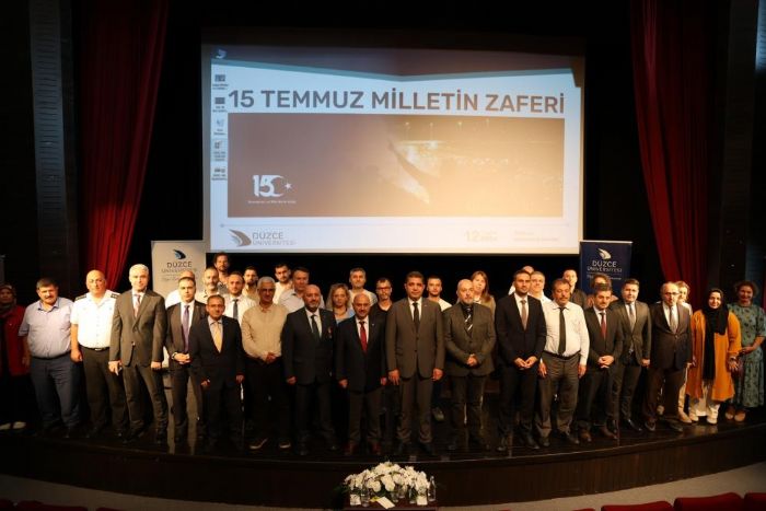 Dzce niversitesinde 15 Temmuz Milletin Zaferi paneli