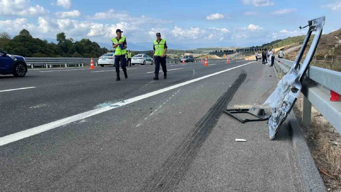 Trla arpan aracn kaps koptu: Yolcu yola dt