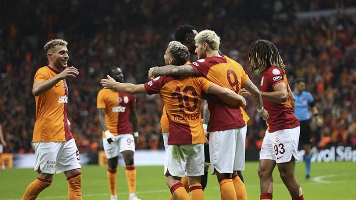 Galatasaray fark 2'ye kard